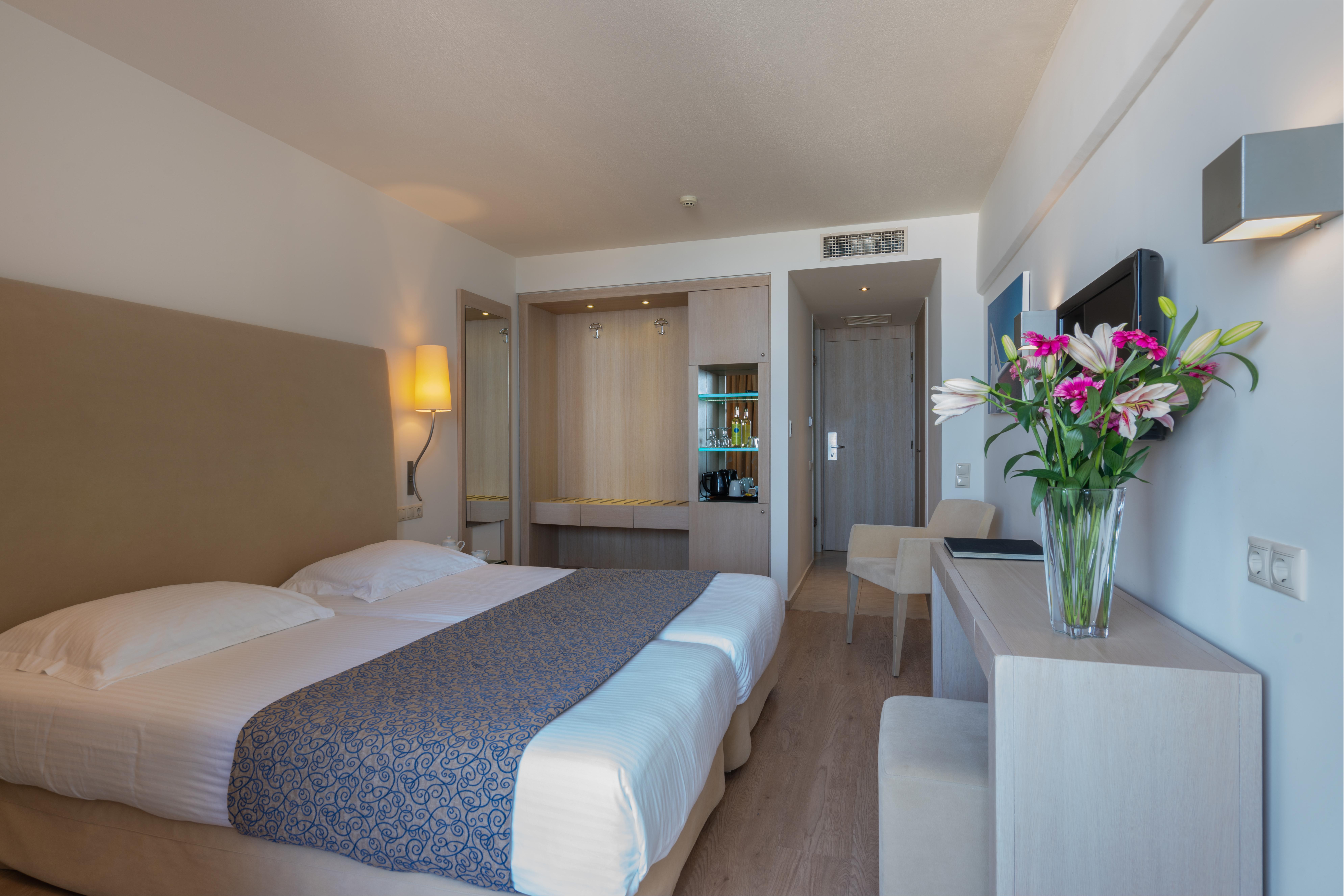 Kriti Beach Hotel Rethymno  Екстер'єр фото
